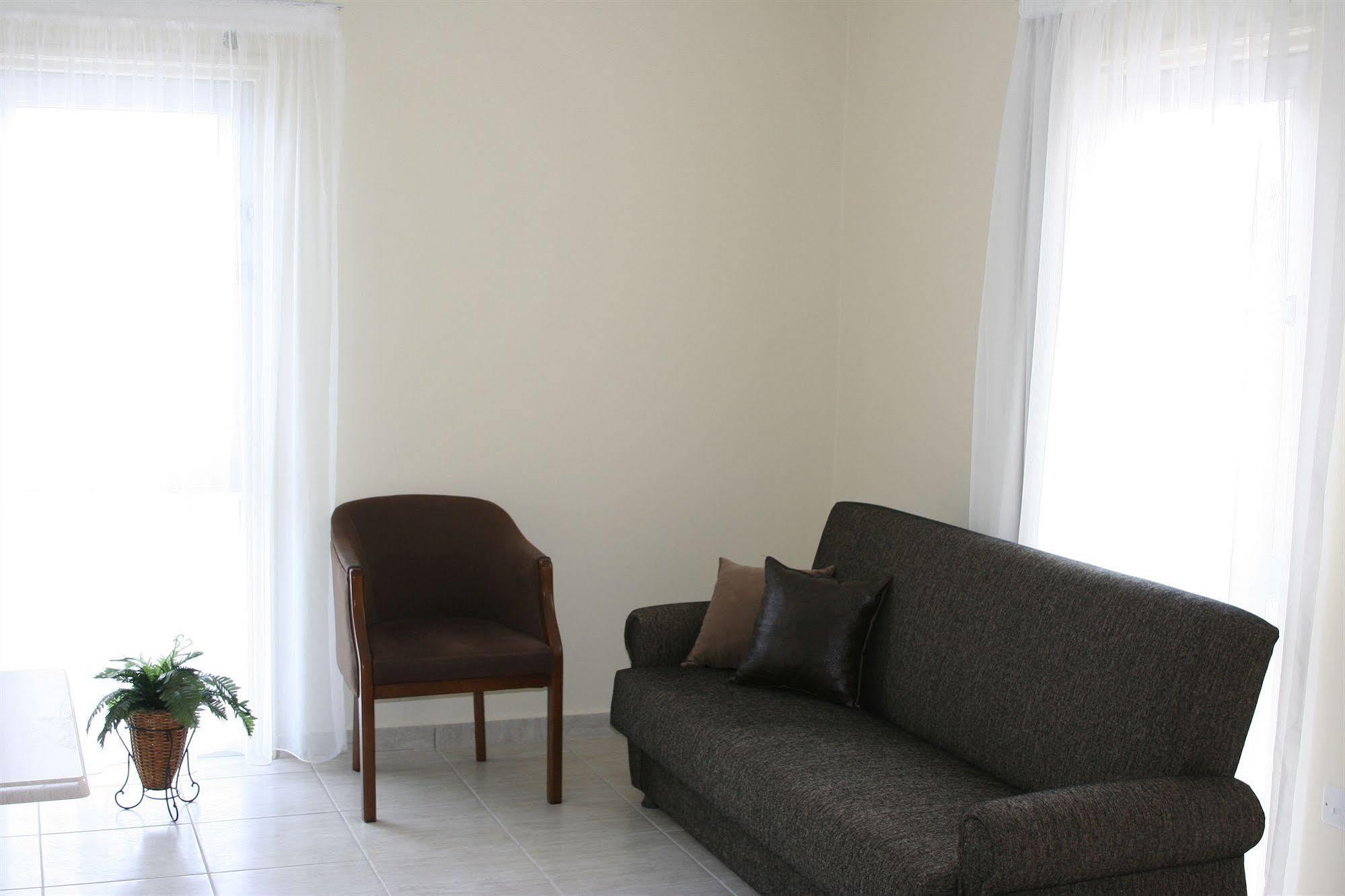 Mackenzie Beach Hotel Larnaca Room photo