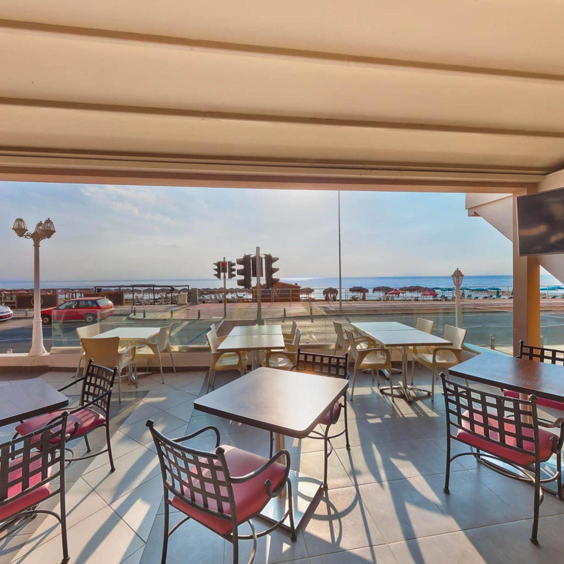 Mackenzie Beach Hotel Larnaca Exterior photo