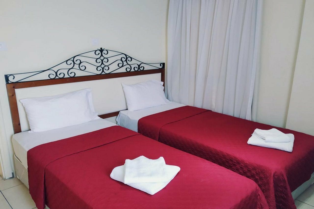 Mackenzie Beach Hotel Larnaca Exterior photo